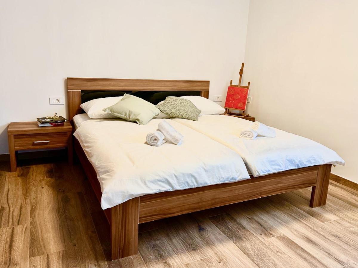 Zen Apartment